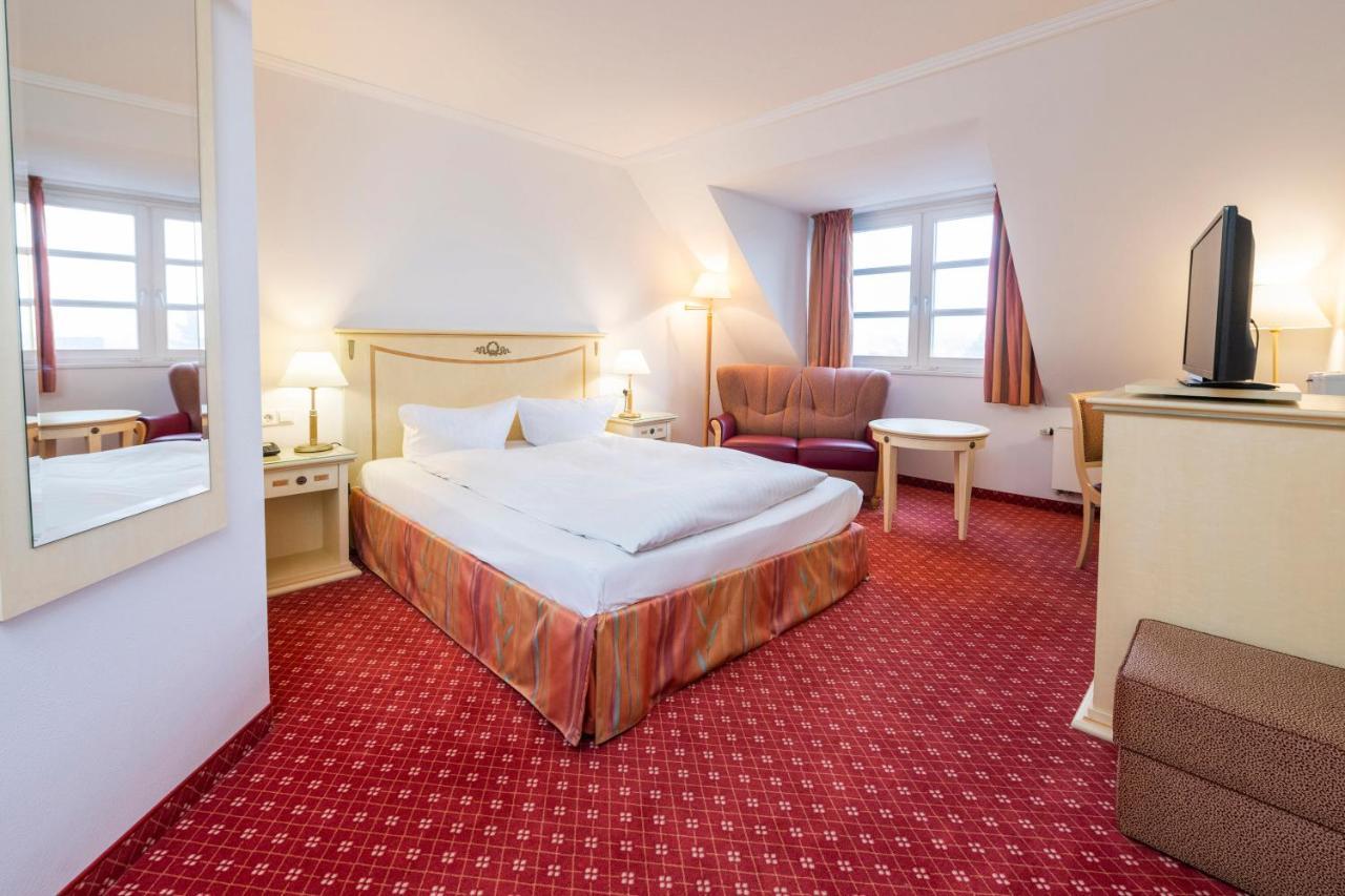 Hotel Poeker Meppen Eksteriør bilde